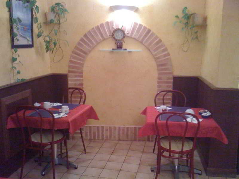 Hotel Le Goëlo - Port De 2*